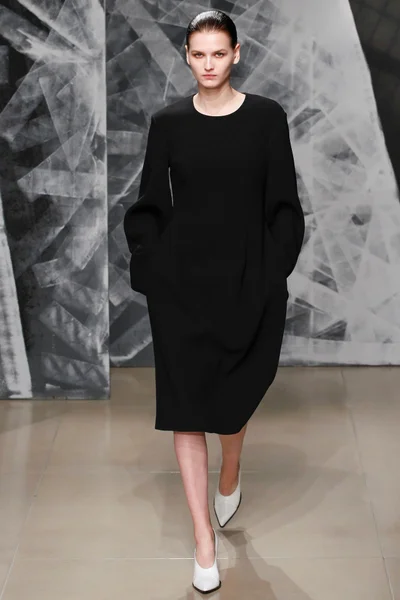 Look 9